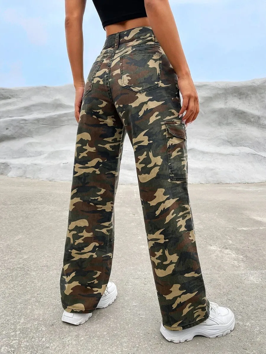 Camo Print Pocket Easy Wear Cargo Jeans