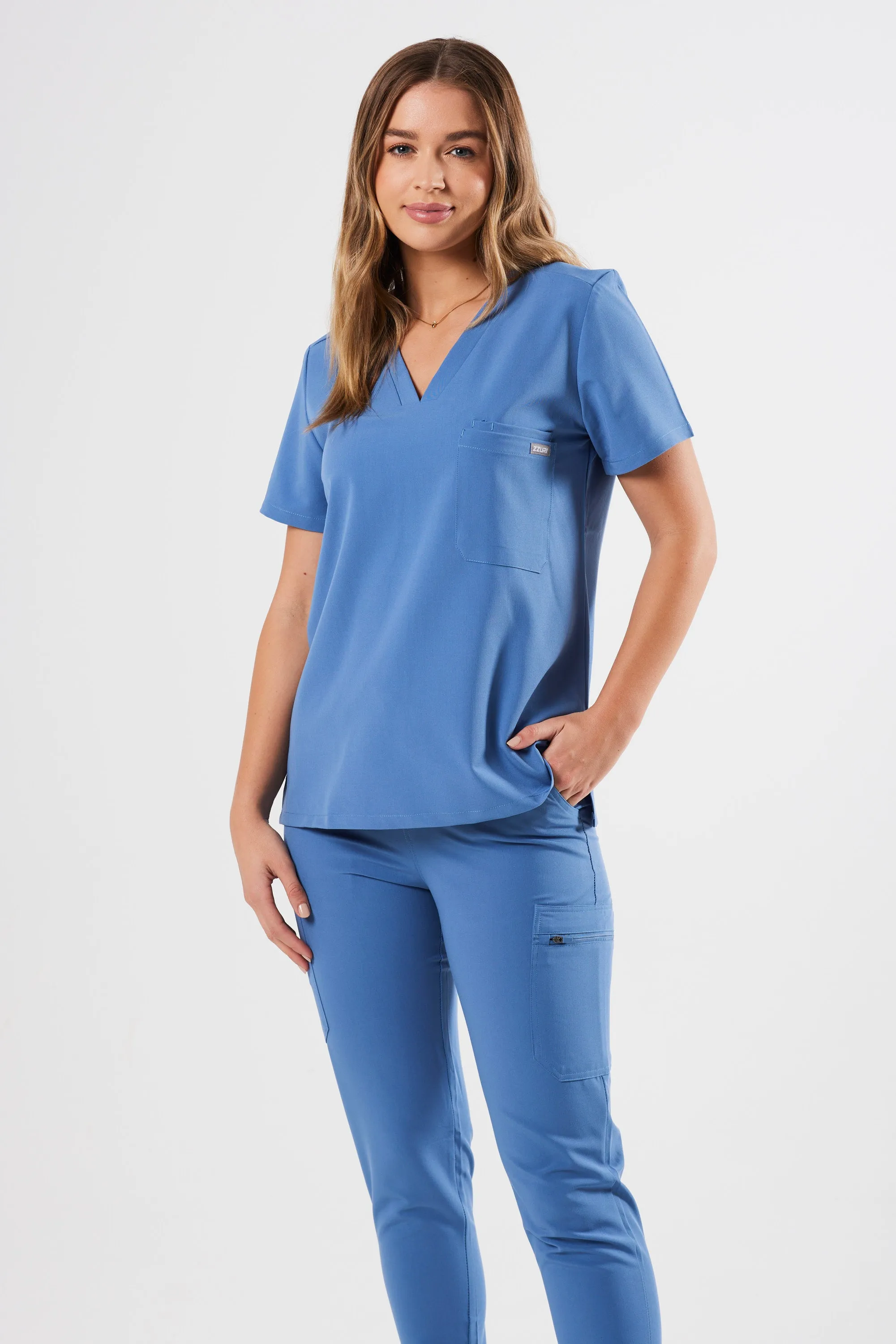 CLASSIC ONE-POCKET WOMEN'S SCRUB TOP (CEIL BLUE)