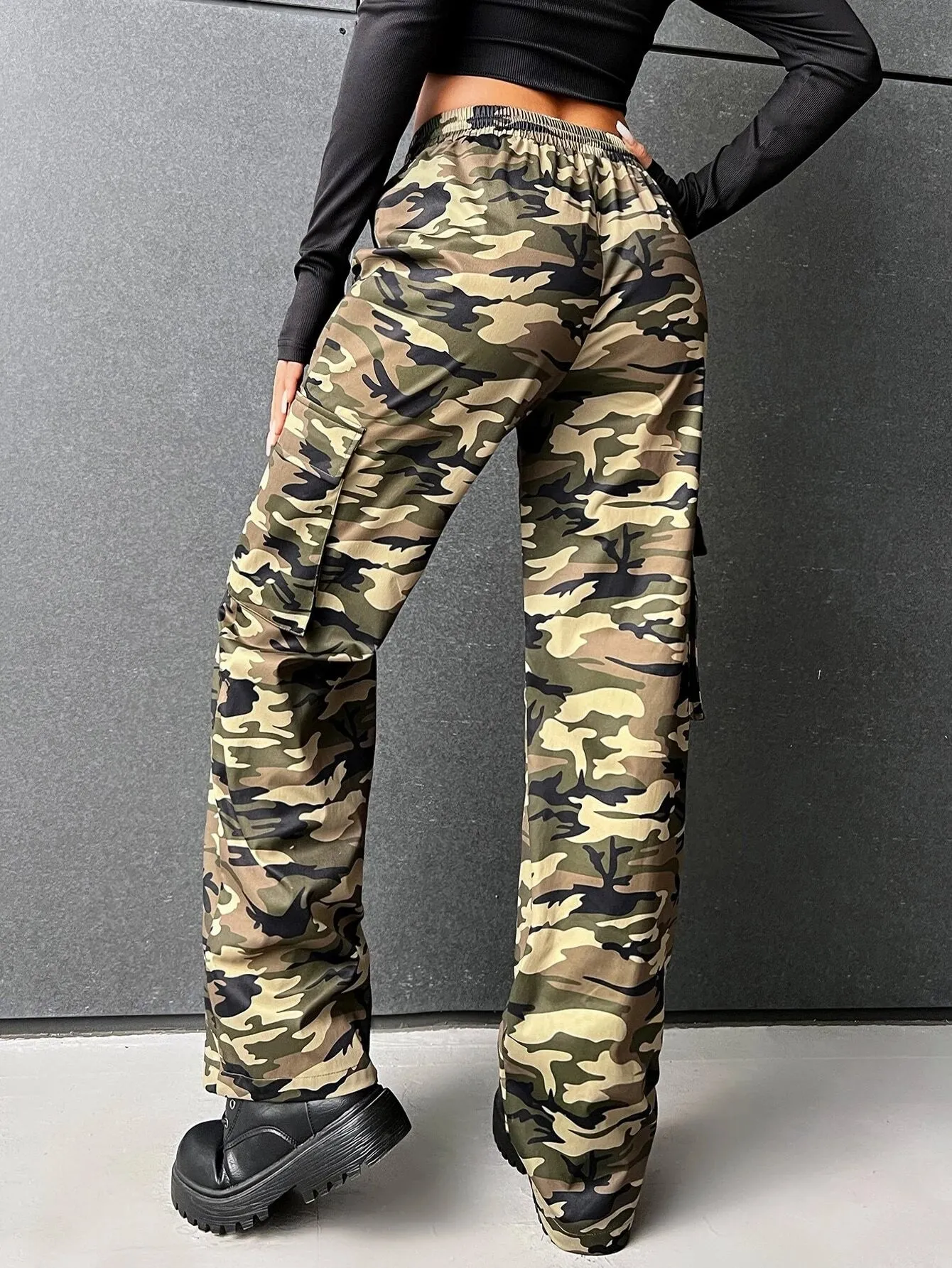 Drawstring Waist Camo Print Cargo Pants