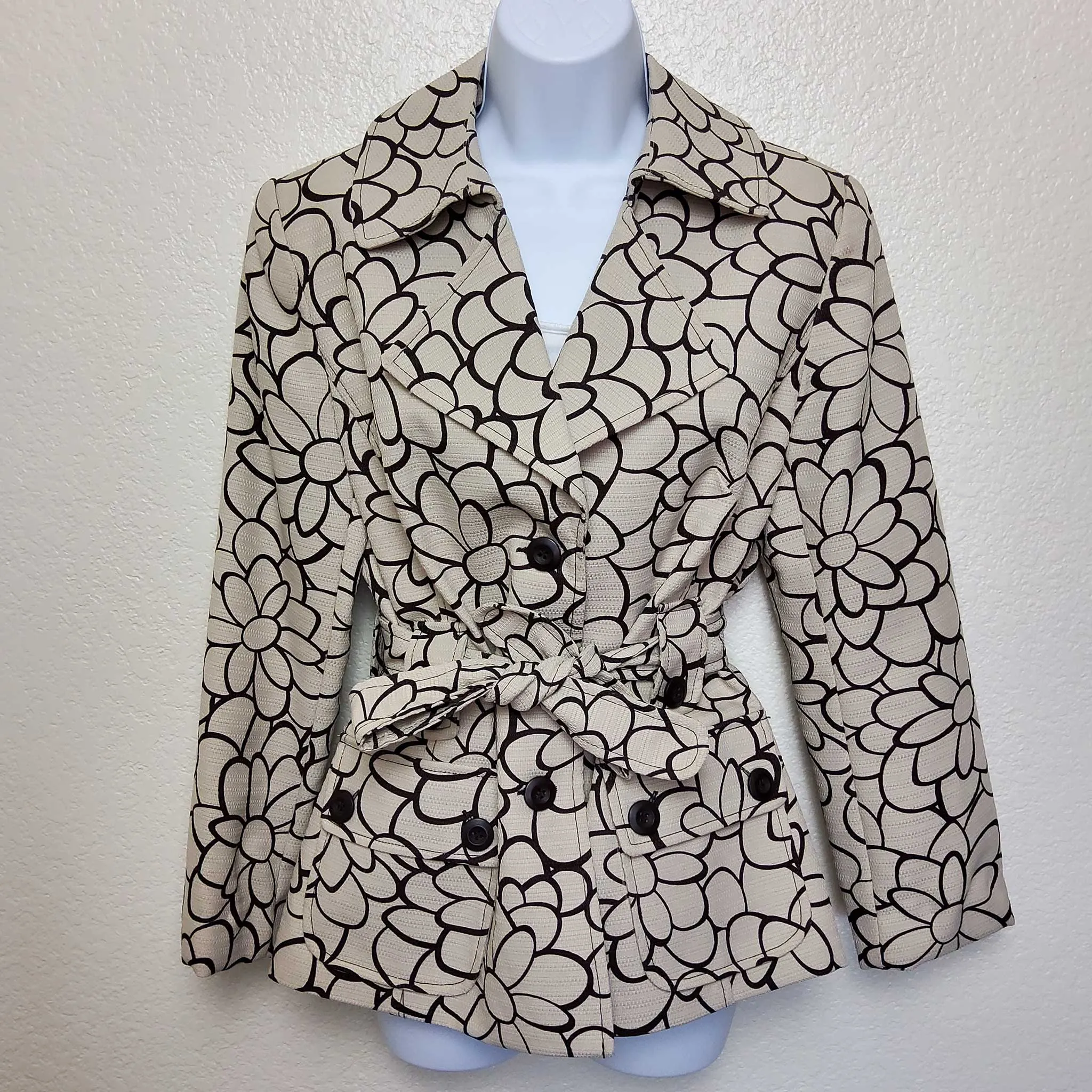 Isabella Suits Cream Blazer with Brown Floral Pattern, Women's Size 8