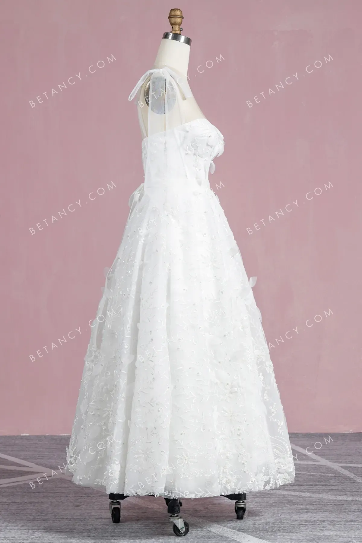 Pearled 3D Floral Lace Ankle-length Cute Wedding Dress