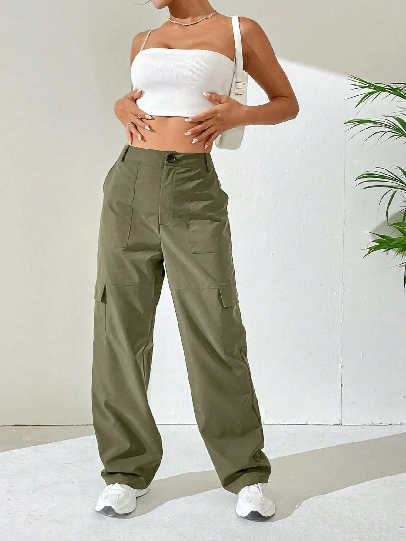 Solid Colored Flap Pocket Cargo Pant