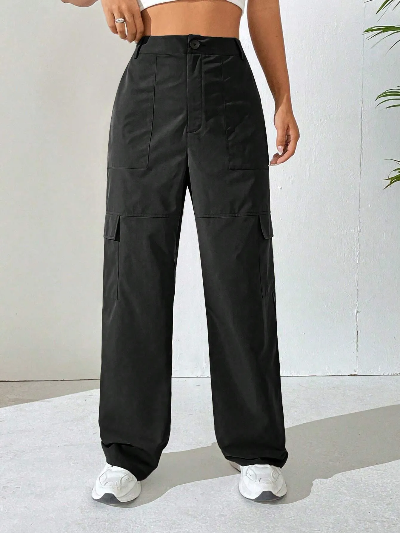 Solid Colored Flap Pocket Cargo Pant