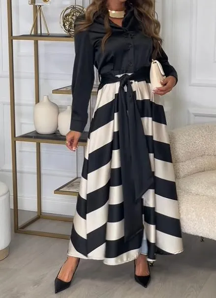 Unique V-Neck Long Sleeve Maxi Dress