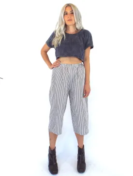 Vintage 80s Grey and White High-Waist Seersucker Gaucho Pants