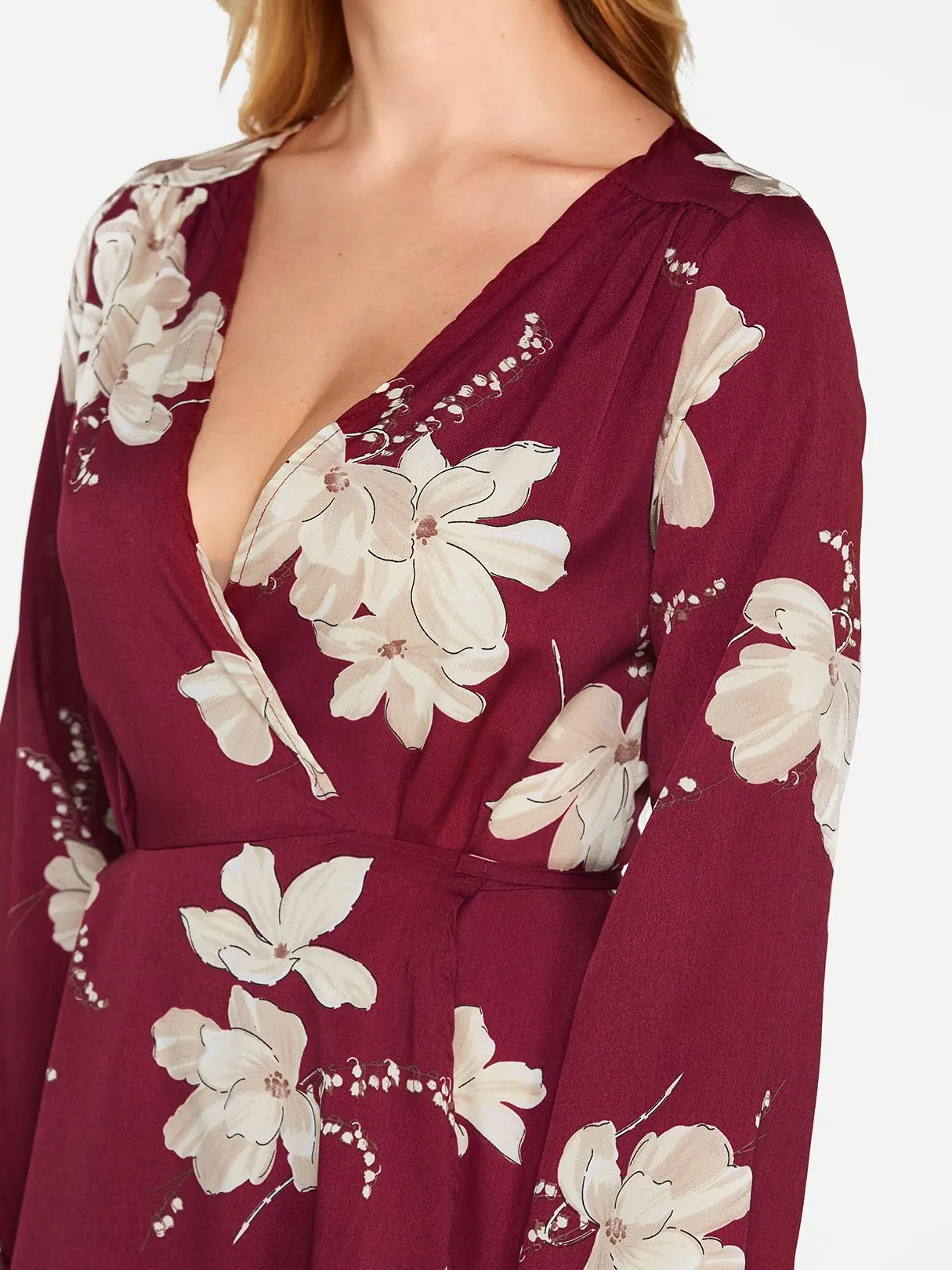 Wholesale Red Crossed Collar Deep V Neck Long Sleeve Floral Print Dresses